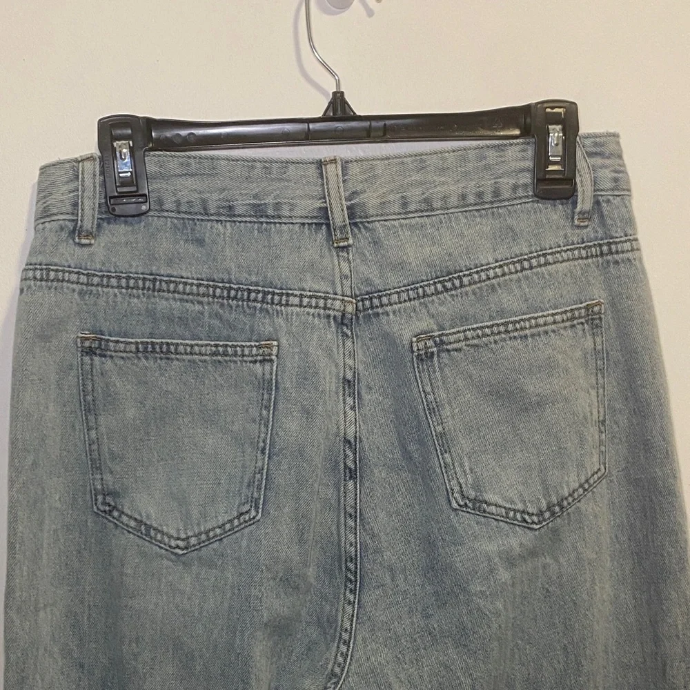 Light Blue Straight-Leg Jeans with Star Patches - Picture 4 of 4